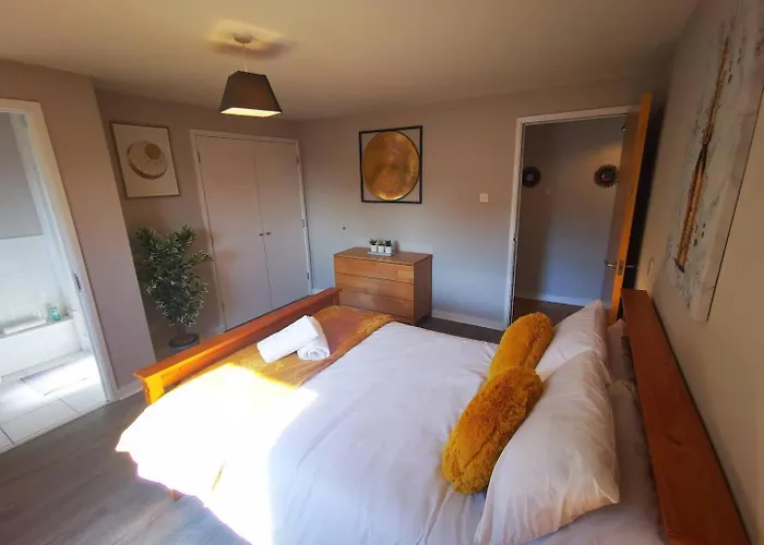 2Br Spacious City Centre Apartment
