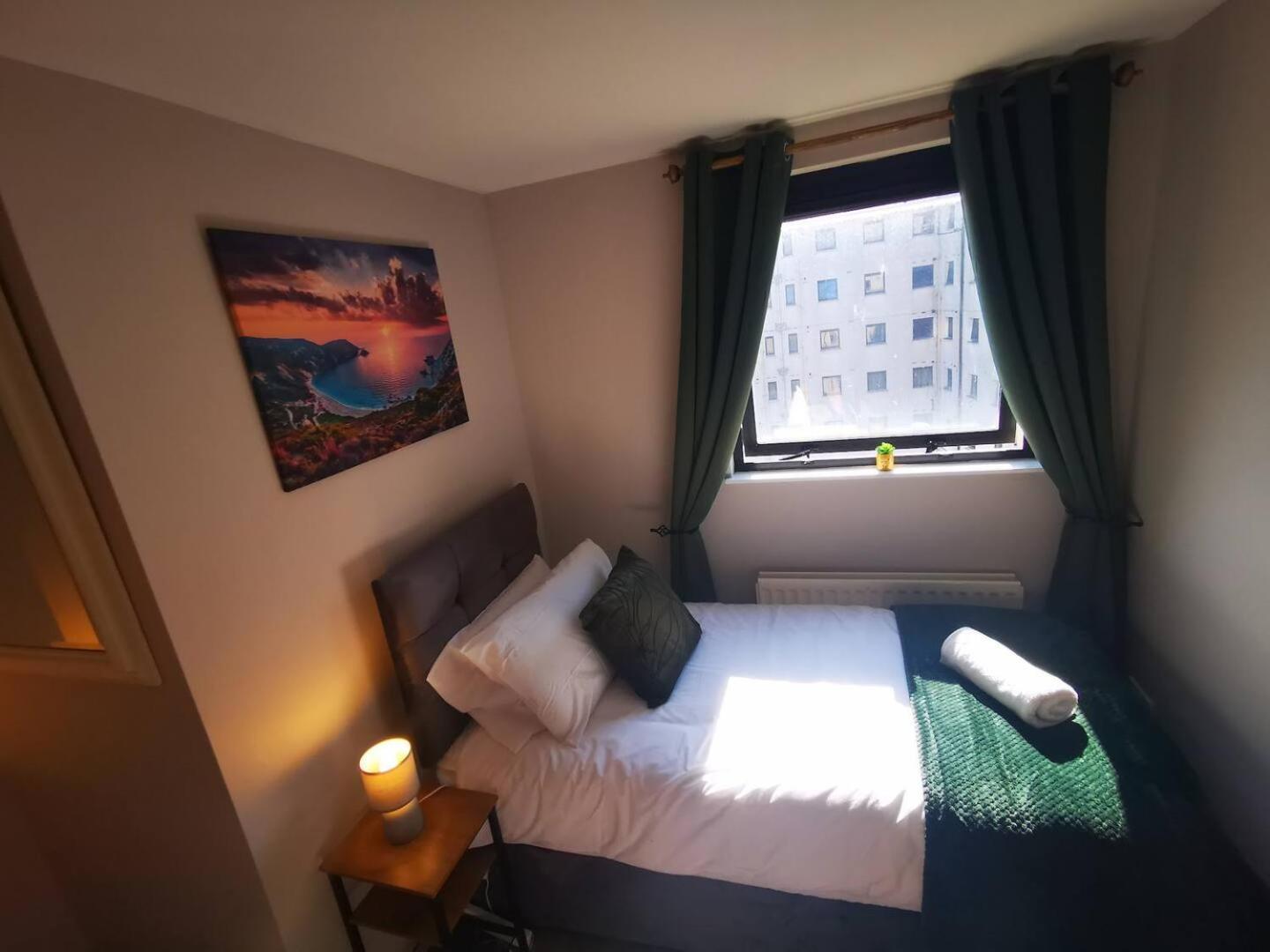 2br Spacious Centre Apartment
