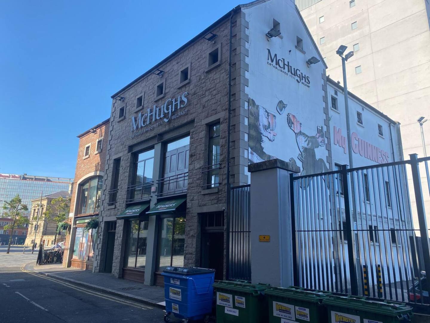 2br Spacious Centre * Belfast