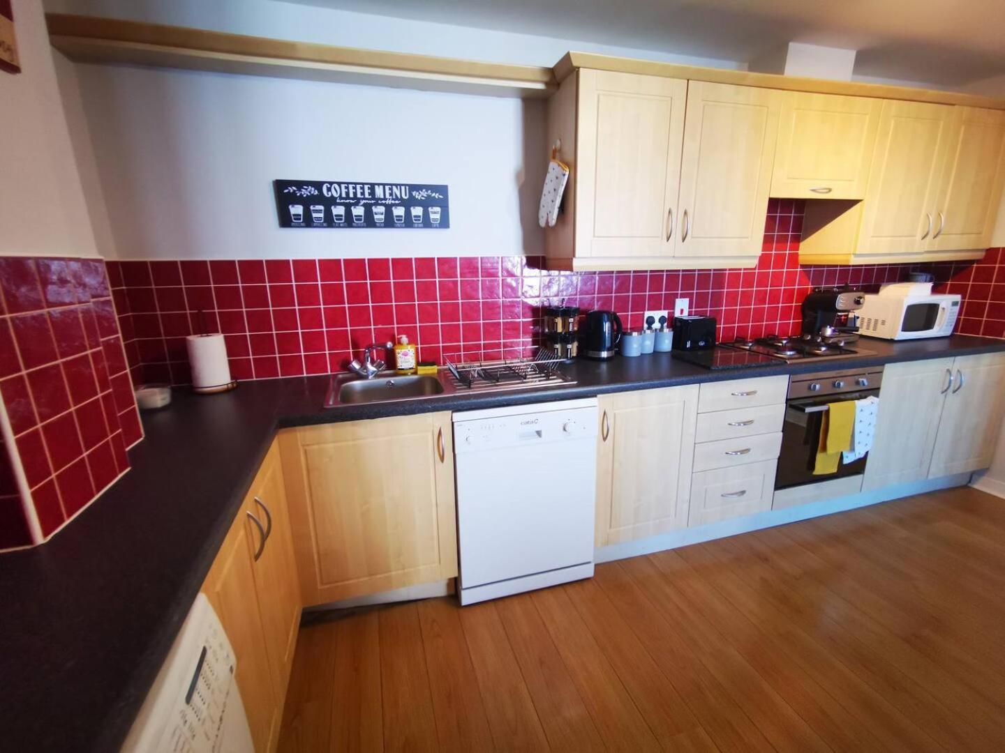 2br Spacious Centre Belfast