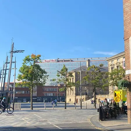 2Br Spacious City Centre Apartment Belfast Exterior photo